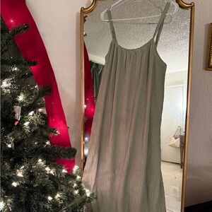 H&M Light Green Maxi Dress